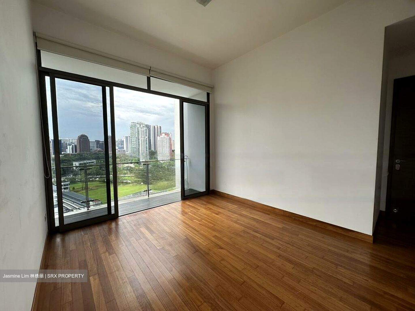 Latitude (D10), Condominium #450554401